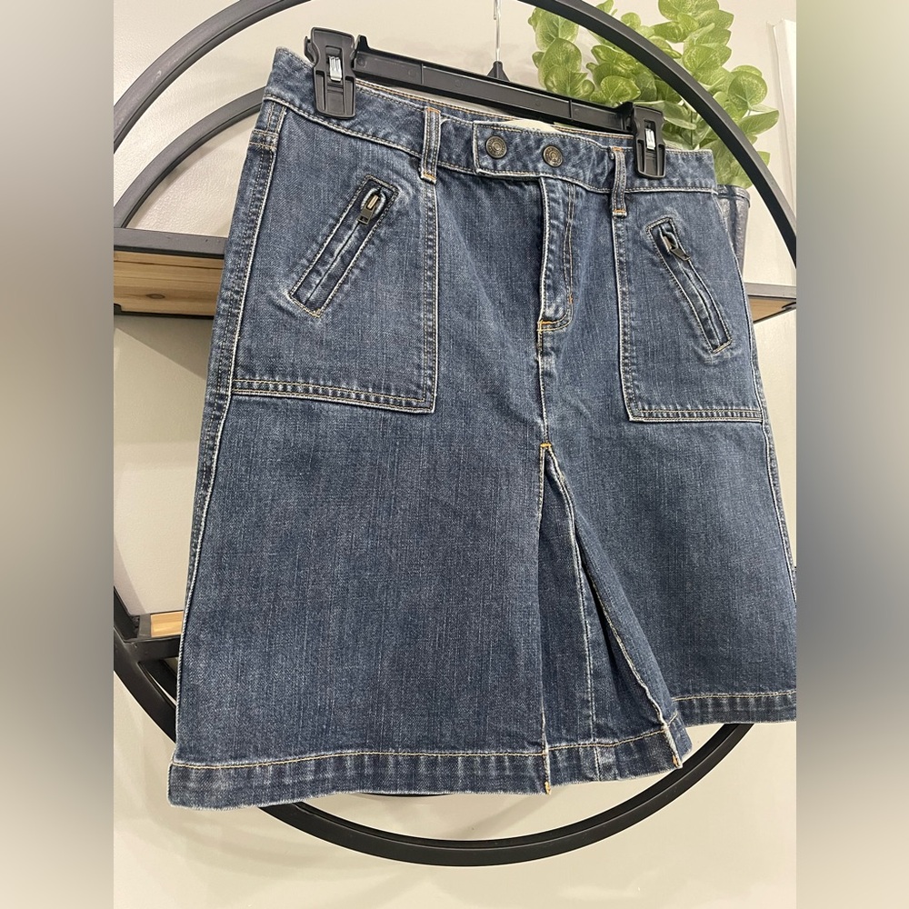 Vintage Gap blue jean skirt , size 6